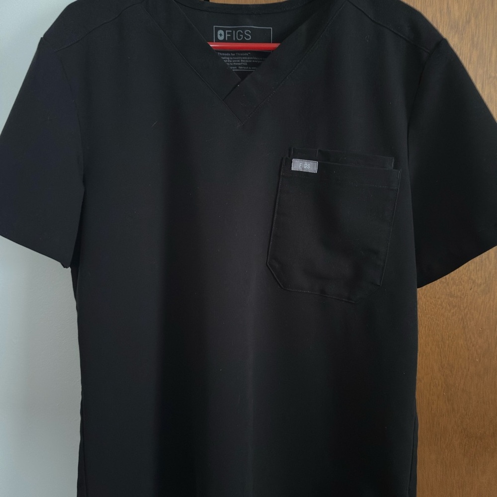 Figs Black V-Neck Scrub Top